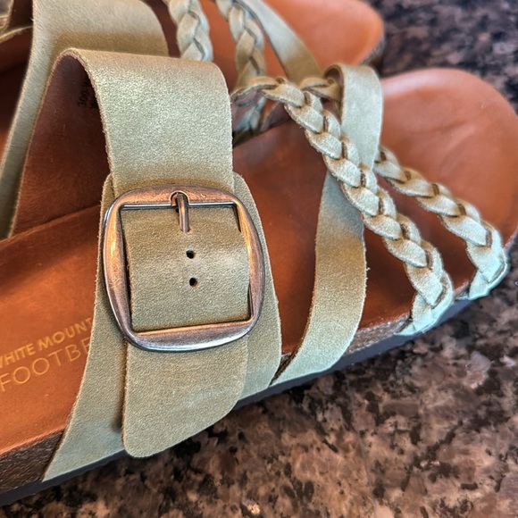 White mountain Footbeds heeling sage green suede slide sandal NIB 11 - Picture 8 of 9